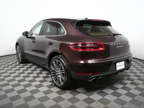 2015 Porsche Macan S