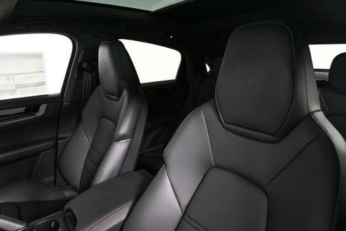 2026 Porsche Cayenne GTS