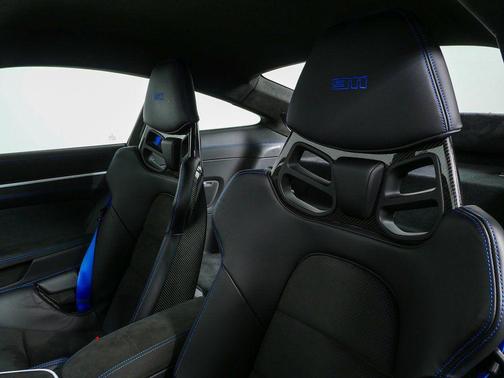 2023 Porsche 911 Dakar