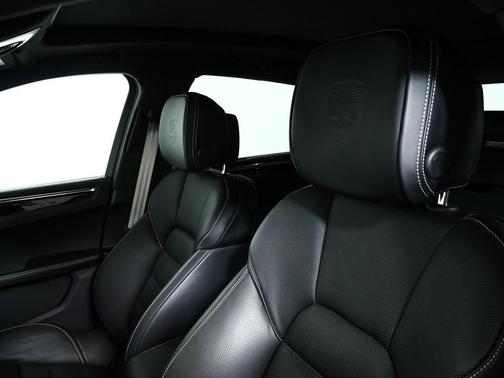 2025 Porsche Macan GTS