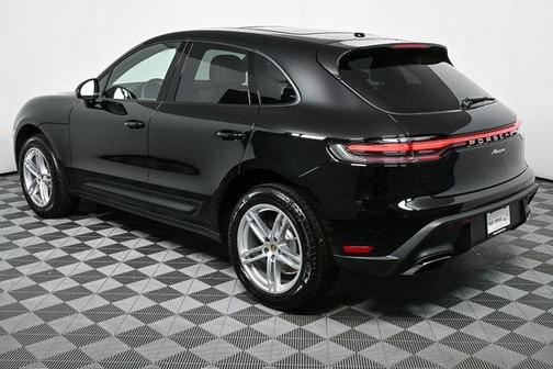 2025 Porsche Macan AWD