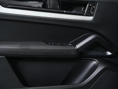 2025 Porsche Cayenne Cayenne