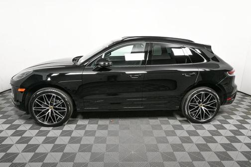 2025 Porsche Macan AWD