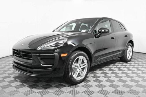 2025 Porsche Macan Base