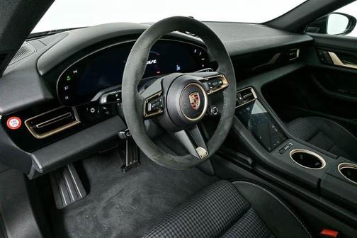 2025 Porsche Taycan 4S