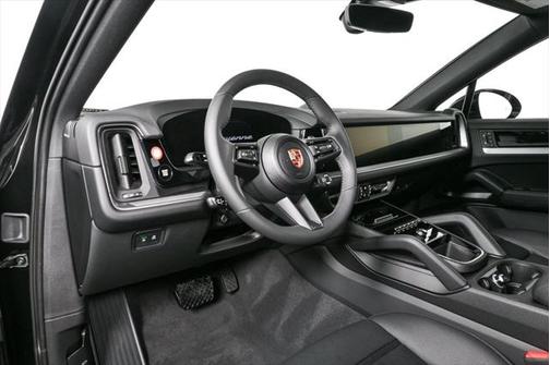 2025 Porsche Cayenne AWD