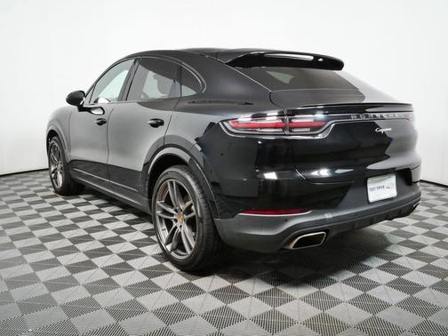 Black 2021 Porsche Cayenne Cayenne