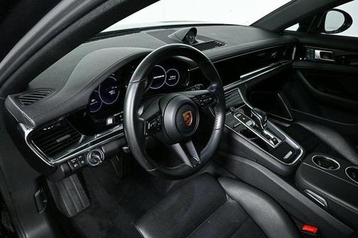 2022 Porsche Panamera Platinum Edition