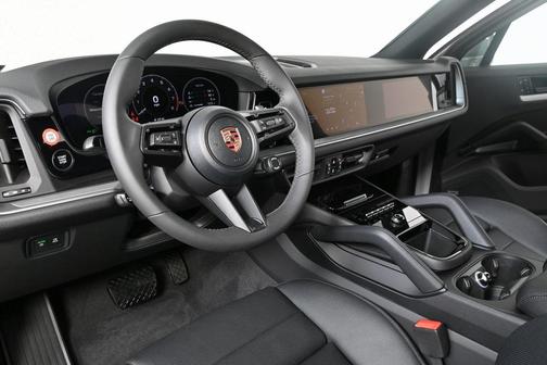 2026 Porsche Cayenne AWD