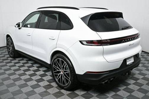 2025 Porsche Cayenne AWD