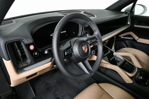 2025 Porsche Cayenne AWD