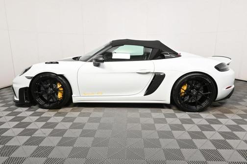 2025 Porsche 718 Spyder RS