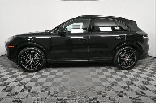 2025 Porsche Cayenne AWD