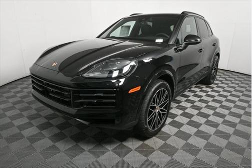 2025 Porsche Cayenne AWD
