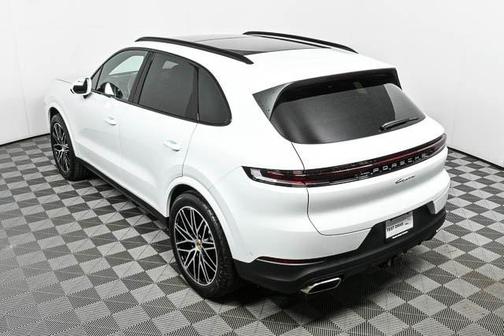 2025 Porsche Cayenne AWD