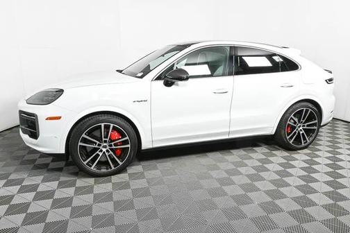 2025 Porsche Cayenne E-Hybrid S