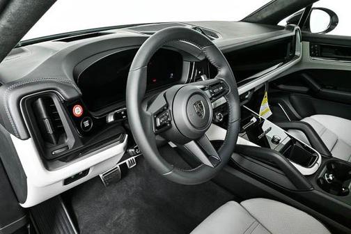 2025 Porsche Cayenne E-Hybrid S