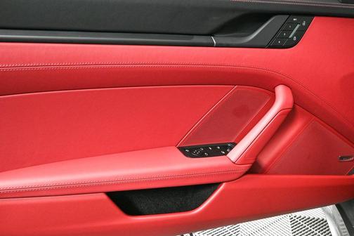 2025 Porsche 911 Carrera 4 GTS