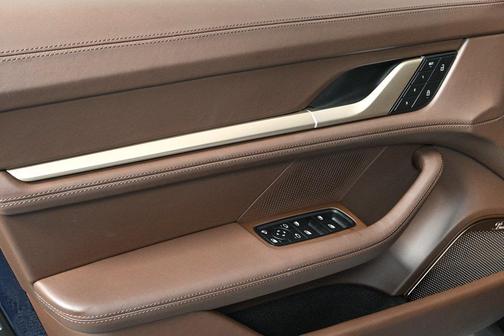 2022 Porsche Taycan 4