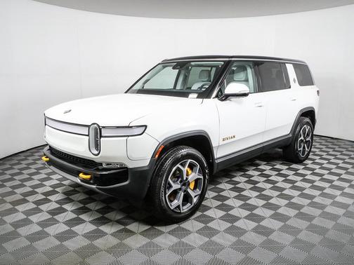 2024 Rivian R1S Adventure Quad Motor Large Pack