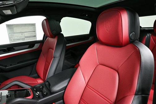 2025 Porsche Cayenne AWD