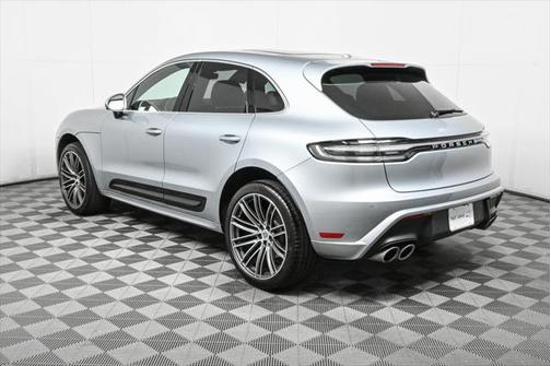 2023 Porsche Macan Base