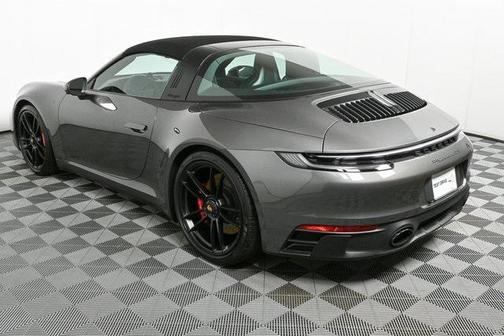 2024 Porsche 911 Targa 4 GTS