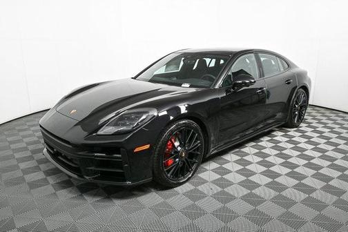 2026 Porsche Panamera GTS