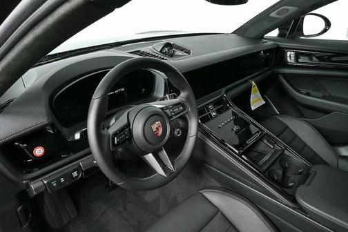 2026 Porsche Panamera GTS