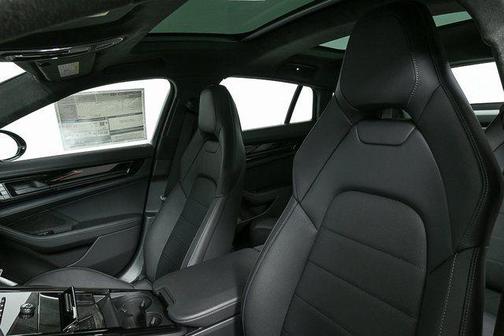 2026 Porsche Panamera GTS