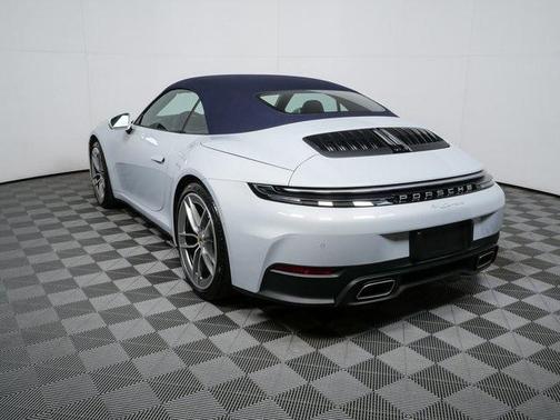 2026 Porsche 911 Carrera