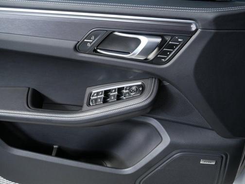 2024 Porsche Macan GTS