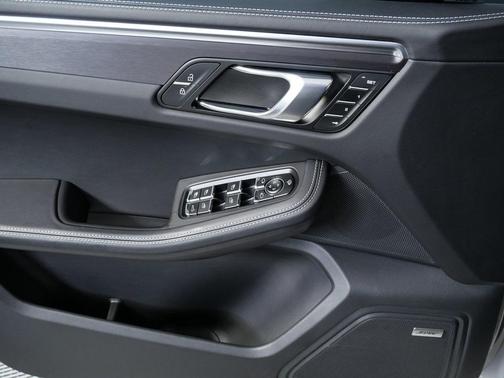 2024 Porsche Macan GTS