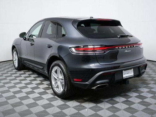 2026 Porsche Macan AWD