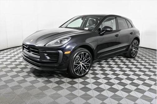 2025 Porsche Macan Base