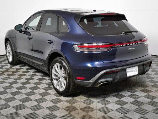 Night Blue Metallic 2022 Porsche Macan Macan