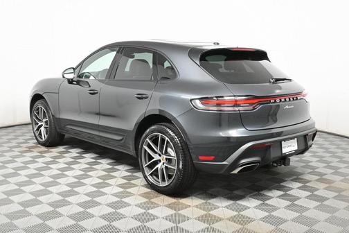 2025 Porsche Macan AWD