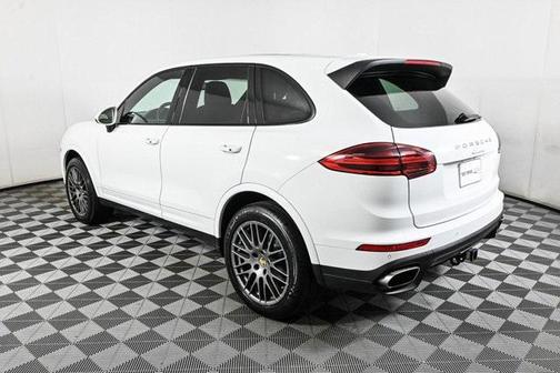 2017 Porsche Cayenne Platinum Edition