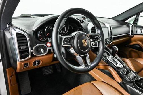 2017 Porsche Cayenne Platinum Edition