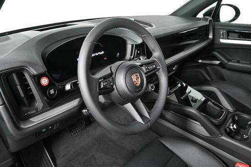 2025 Porsche Cayenne AWD