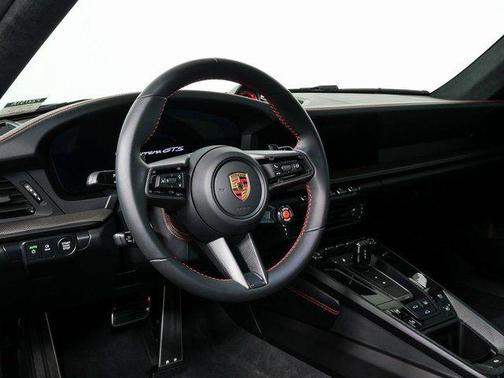 2025 Porsche 911 Carrera GTS