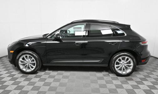 2025 Porsche Macan AWD
