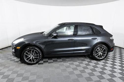 2025 Porsche Macan Base