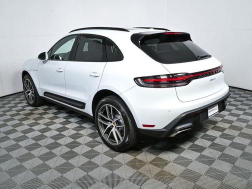 Carrara White Metallic 2026 Porsche Macan T