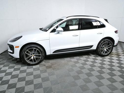 Carrara White Metallic 2026 Porsche Macan T