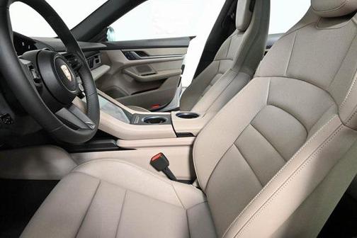 2025 Porsche Taycan RWD