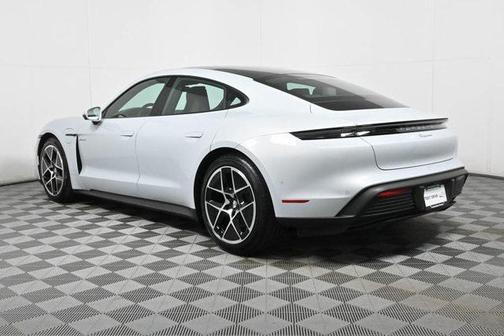 2025 Porsche Taycan RWD