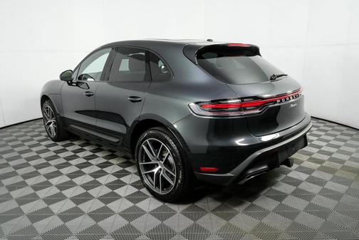 2024 Porsche Macan AWD