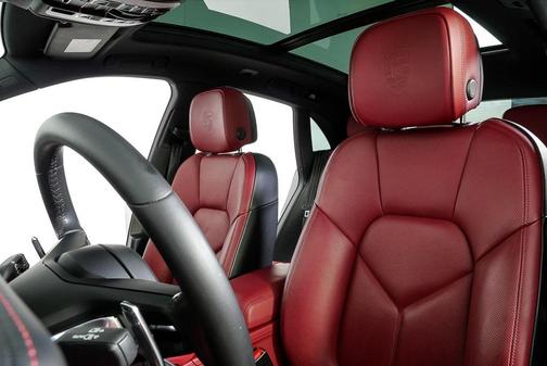 2024 Porsche Macan AWD