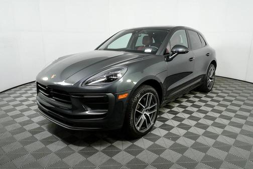 2024 Porsche Macan AWD